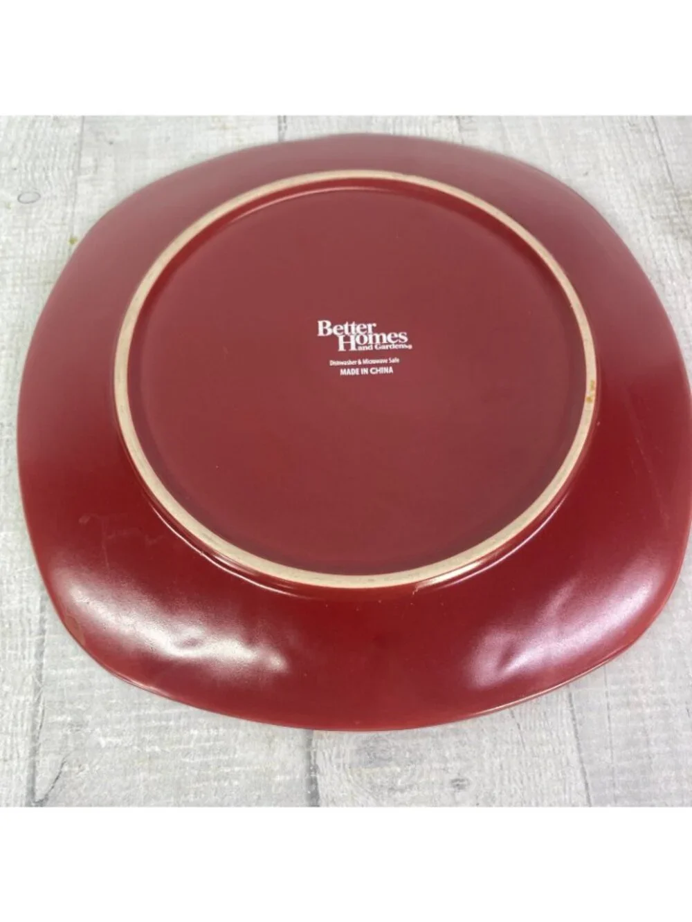 Better Homes & Gardens MEDALLION Floral Red Square Stoneware Lunch Plate Set 2